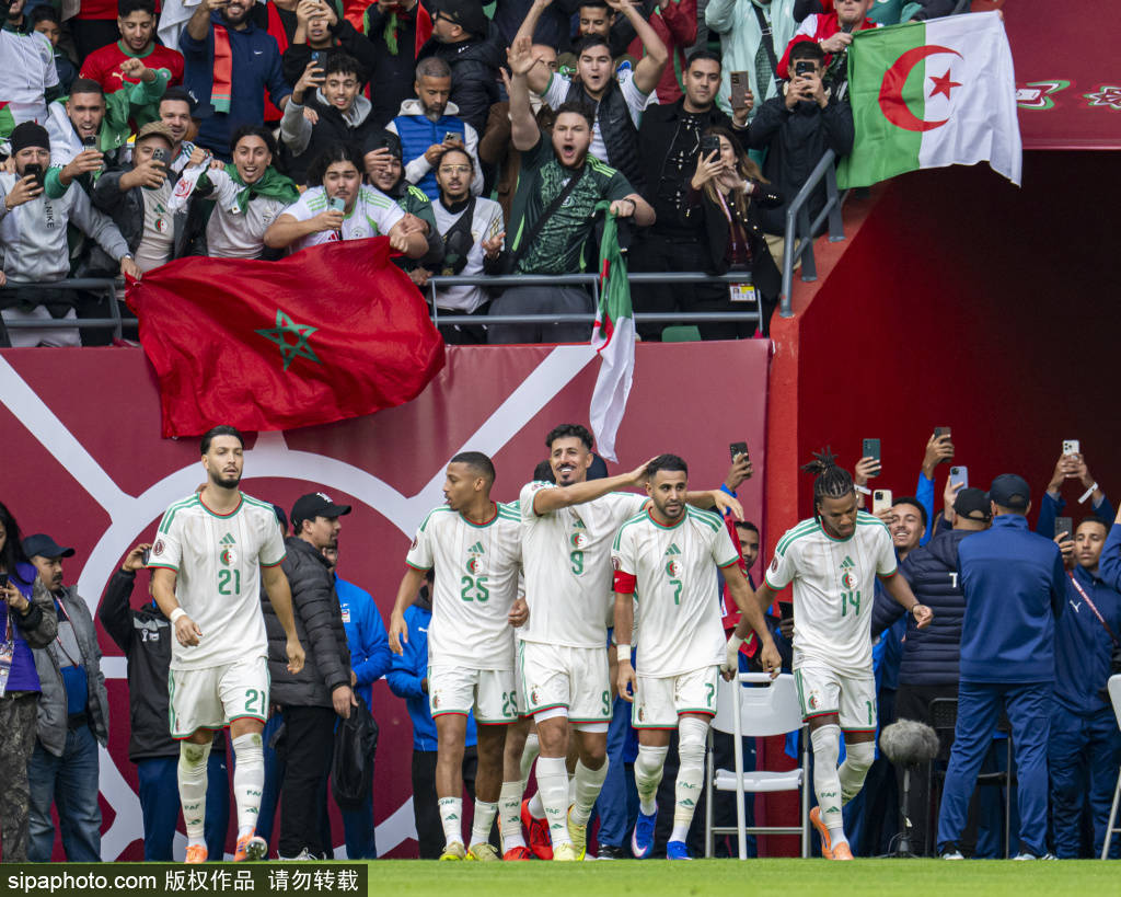 本泽马续约吉达联合?38岁传奇前锋的未来与数据背后的故事